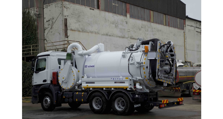 Hydro-Excavator